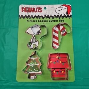 Peanuts Snoopy 4 Piece Cookie Cutter Set